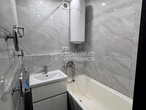квартира за адресою Михайла Комарова вул. (Тархова), 5