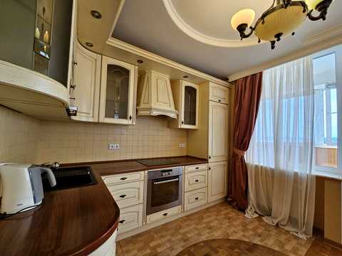 квартира за адресою Верховинна вул., 35