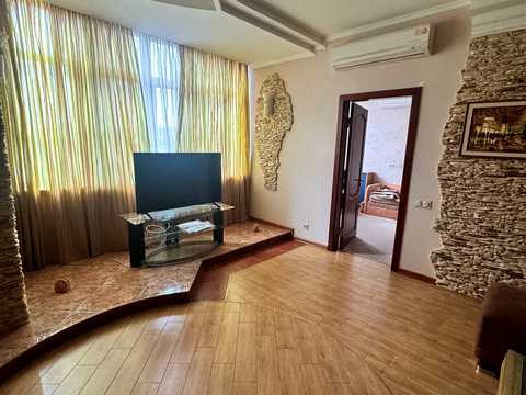 квартира за адресою Святослава Хороброго вул., 7