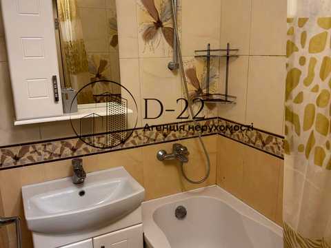квартира за адресою Райдужна вул., 11