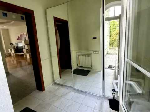 будинок за адресою Токмацька вул. (Великолуцька), 46