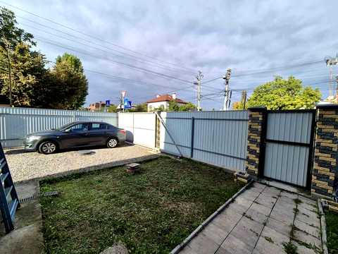 дом по адресу центральна садова, 50а