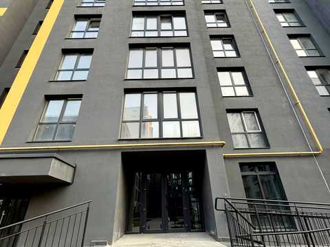 комерційна за адресою Залізнична вул., 9-А