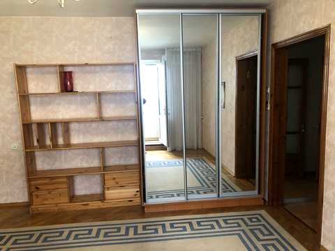 квартира за адресою Івана Фунтового вул., 19