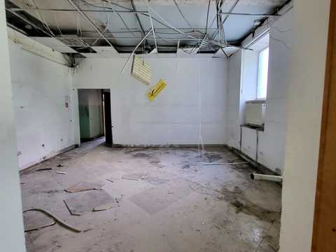 комерційна за адресою Івано-Франківськ, Карпатська вул., 12