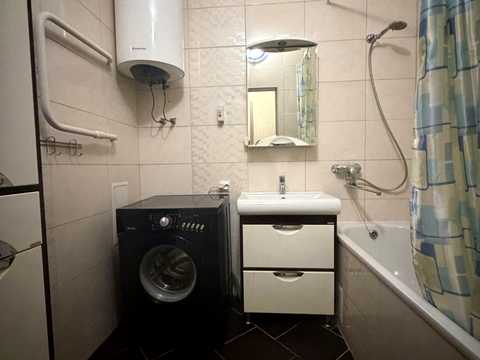 квартира за адресою Київ, Анни Ахматової вул., 35