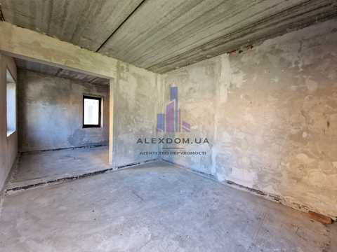 будинок за адресою с. Погреби, Ратушного, 6