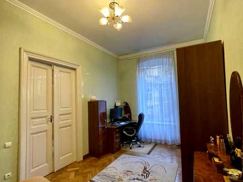 квартира за адресою Івана Вакарчука вул., 7
