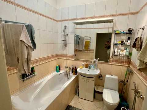 квартира за адресою Івана Вакарчука вул., 7