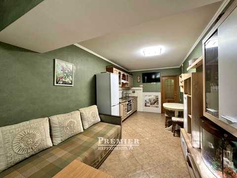 квартира за адресою Зоопаркова вул., 9