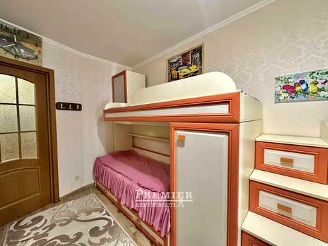 квартира за адресою Зоопаркова вул., 9