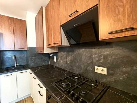 квартира за адресою Микулинецька вул., (Будинок 5)