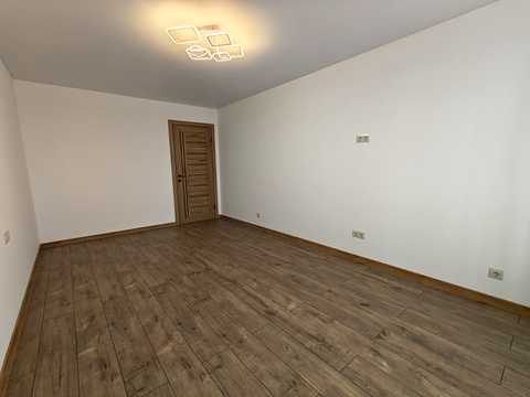 квартира за адресою Микулинецька вул., (Будинок 5)