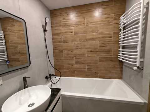 квартира за адресою Микулинецька вул., (Будинок 5)