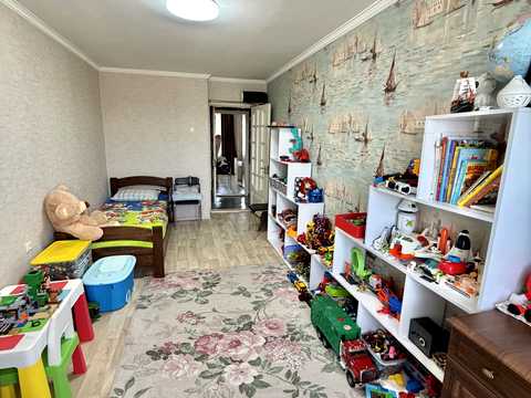 квартира за адресою Олега Ольжича вул. (Ленінградська), 5-А