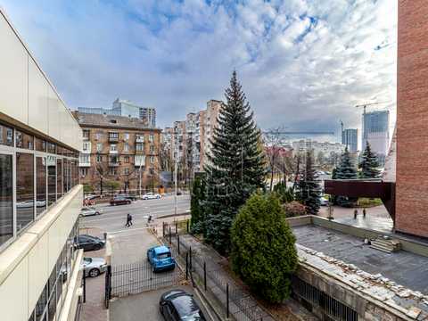 коммерческая по адресу Антоновича ул. (Горького), 172