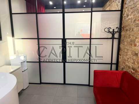 коммерческая по адресу Лютеранская ул., 7/10