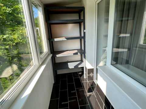 квартира за адресою Космонавтів вул., 15