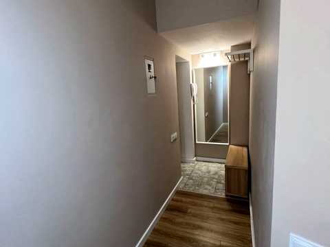 квартира за адресою Космонавтів вул., 15