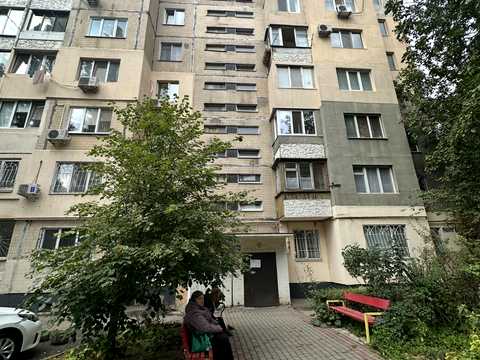 квартира за адресою Князя Ярослава Мудрого просп. (Академіка Глушка), 25