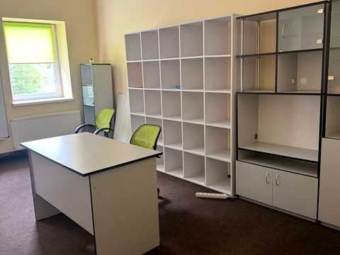 комерційна за адресою Дениса Лукіяновича вул., 11