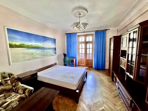 квартира за адресою Велика Васильківська вул. (Червоноармійська), 132