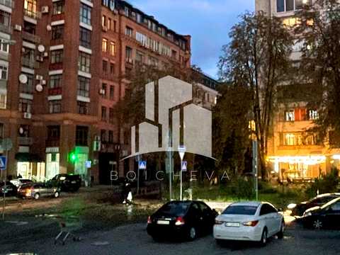 квартира за адресою Панаса Мирного вул., 5