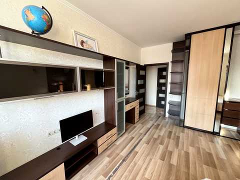 квартира за адресою Василя Симоненка вул., 5
