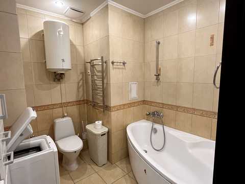 квартира за адресою Василя Симоненка вул., 5
