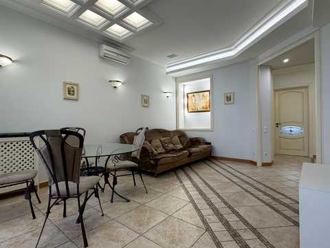 квартира за адресою Івана Франка вул., 22/24