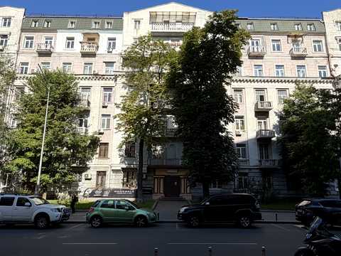 квартира за адресою Івана Франка вул., 22/24