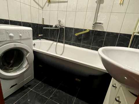 квартира за адресою Металургів просп., 32