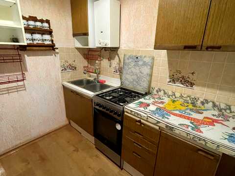 квартира за адресою Металургів просп., 32