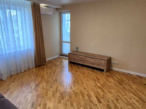 квартира по адресу Слобідська ул., 11а
