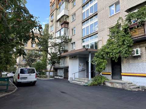 квартира за адресою Івана Котляревського бульв. (Праці), 5