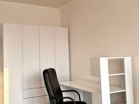 квартира за адресою Софії Русової вул., 5-Б