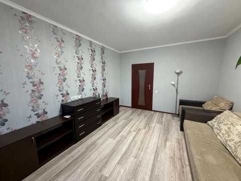 квартира за адресою Василя Симоненка вул., 5-А