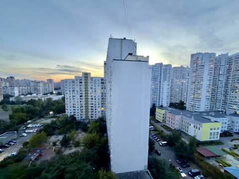 квартира по адресу Драгоманова ул., 8