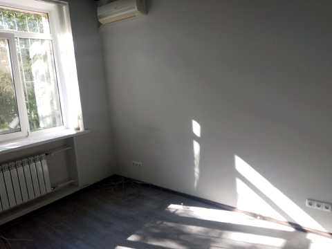комерційна за адресою Предславинська вул., 34
