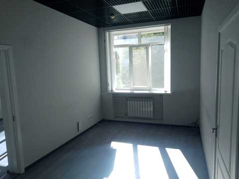 комерційна за адресою Предславинська вул., 34