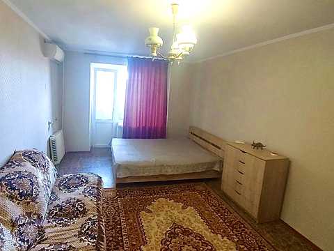 квартира за адресою Космонавтів вул., 98