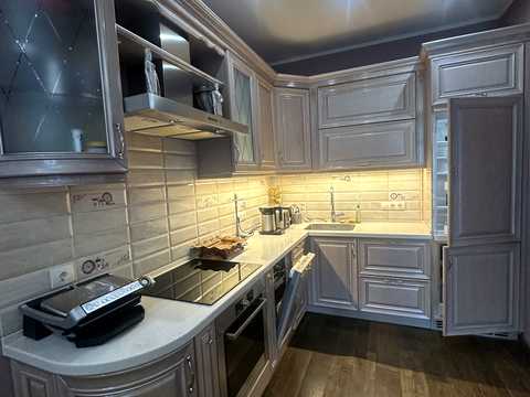 квартира за адресою Раїси Окіпної вул., 18