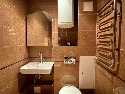 квартира за адресою Срібнокільська вул., 2-А