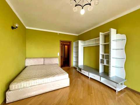 квартира за адресою Срібнокільська вул., 2-А