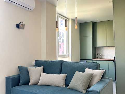 квартира за адресою Салютна вул., 2к21