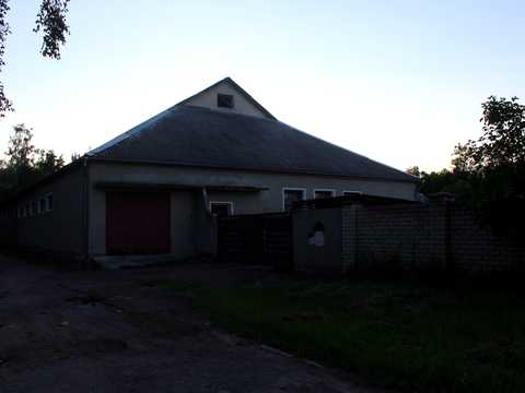 комерційна за адресою смт. Лугини, Армійська вул., 100