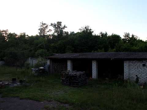 комерційна за адресою смт. Лугини, Армійська вул., 100