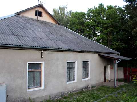 комерційна за адресою смт. Лугини, Армійська вул., 100