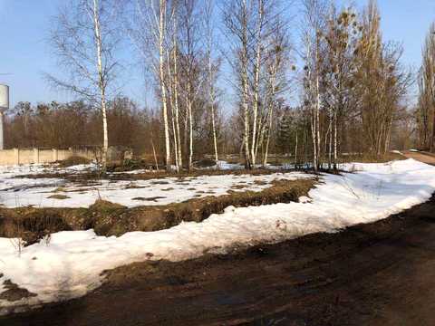 комерційна за адресою смт. Лугини, Армійська вул., 100