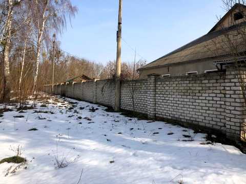 комерційна за адресою смт. Лугини, Армійська вул., 100